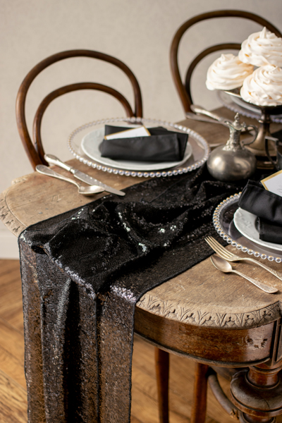 Bieżnik cekinowy, czarny, 0,3 x 5 m - obrazek 2