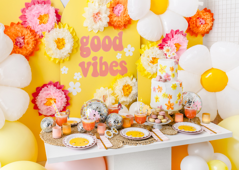 Dekoracja bibułowa Kwiaty, kremowy, 30-20 cm (1 op. / 5 szt.) - obrazek 8