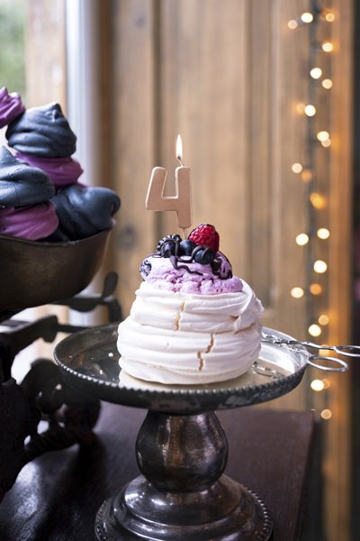 Świeczka urodzinowa Cyferka 4, różowe złoto, 4.5cm - obrazek 2