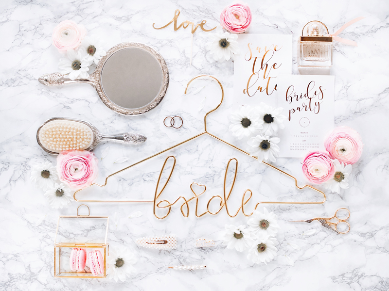 Metalowy wieszak Bride, złoty, 45x27cm - obrazek 4